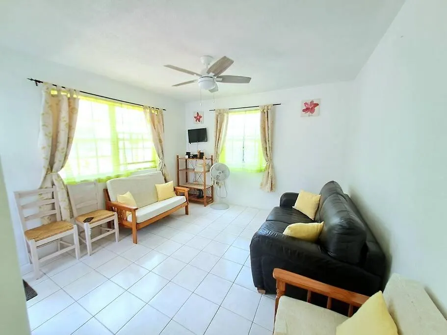 Tasteful Apartment In Rockley! location