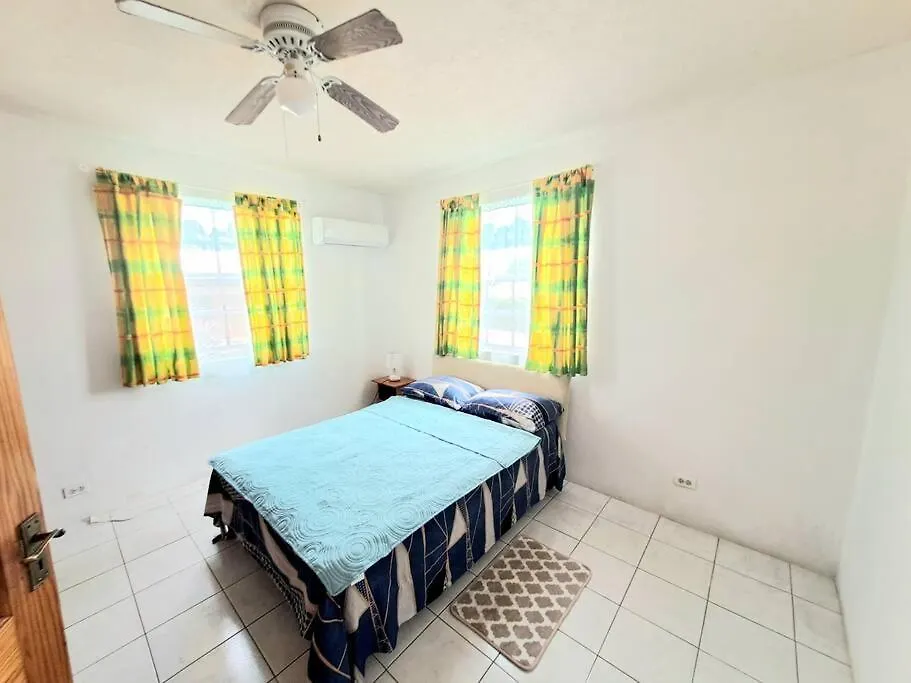 Tasteful Apartment In Rockley! Bridgetown